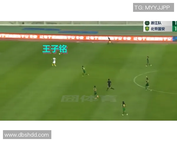 上海足球队实力之争引发热议球迷观点各异分析深刻 上海足球队实力之争引发热议球迷观点各异分析深刻