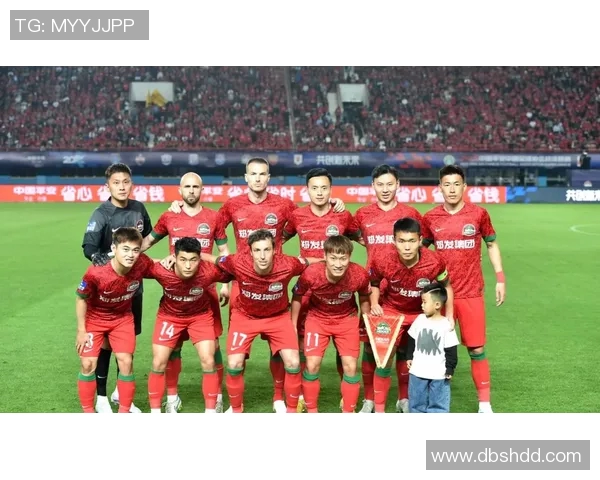 上海足球队技术革新引发热议助力球队崛起与发展